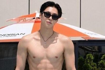 Người đẹp sinh năm 1995 công khai bạn trai