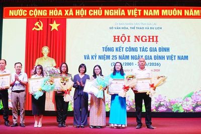 Gia Lai: Hãy để mỗi gia đình là một pháo đài của văn hóa Việt Nam