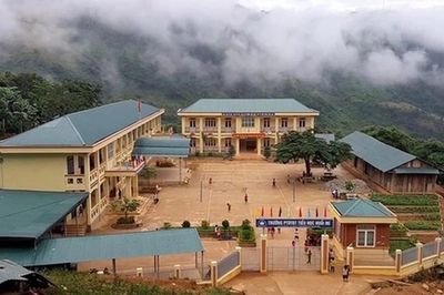 Phân công nhiệm vụ các thành viên Ban Chỉ đạo xây trường học cho các xã biên giới