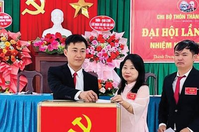 Huế đề xuất mức phụ cấp người hoạt động không chuyên trách cao nhất bằng 2,6 lần lương cơ sở