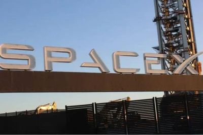 SpaceX mở rộng đế chế AI với hợp đồng trị giá gần 7 tỷ USD