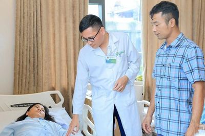 Cảm giác nghẹn cổ, người phụ nữ 36 tuổi được chẩn đoán ung thư tuyến giáp