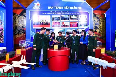 'Chuyến tàu tiến vào kỷ nguyên mới' khơi dậy khát vọng cống hiến của tuổi trẻ