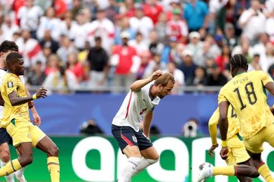 Trực tiếp Anh vs Ghana 0-0 (H2): Ghana bỏ lỡ cơ
