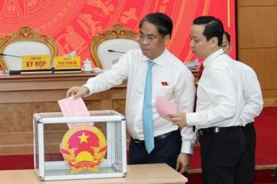 HĐND tỉnh Cao Bằng bầu, miễn nhiệm nhiều Ủy viên UBND tỉnh