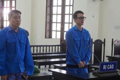 Giảm án cho 2 bị cáo bán giấy xác nhận rởm cho sinh viên trường Đại học Công nghệ Sài Gòn