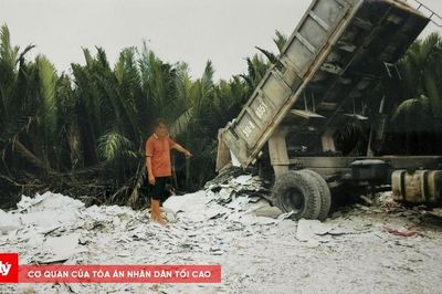 Khởi tố đối tượng đổ trái phép gần 600 tấn chất thải rắn ra môi trường