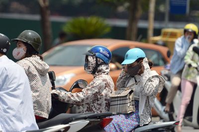 Nắng nóng dữ dội nhất từ đầu tháng 6, Hà Nội và 8 địa phương gần 40 độ