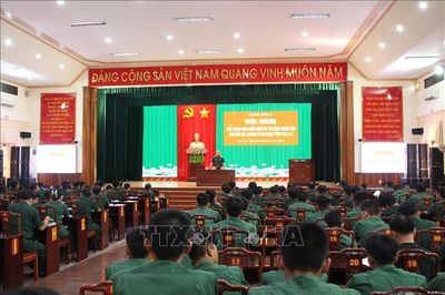 Quân khu 5 đối thoại dân chủ với cán bộ, chiến sĩ