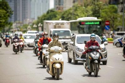 Đợt nắng nóng lần này có gì bất thường khiến miền Bắc oi bức suốt ngày đêm?