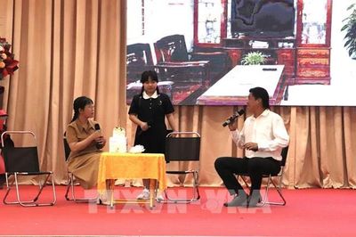 Giữ nếp nhà thời số: Đừng để công nghệ biến người thân thành người dưng