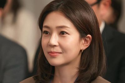 Sao nữ đình đám Baek Jin Hee thay đổi hoàn toàn sau đêm say nhớ đời