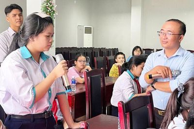 Từ phim đến trang sách