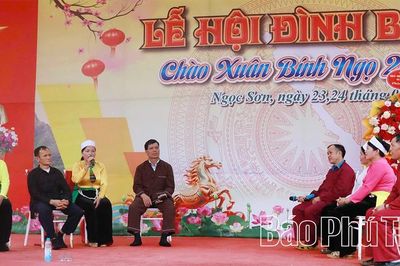 Phát huy bản sắc văn hóa dân tộc Mường