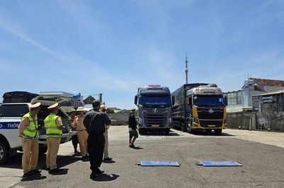 Gia Lai: Xử phạt hai xe quá tải hơn 100 triệu đồng từ phản ánh của người dân