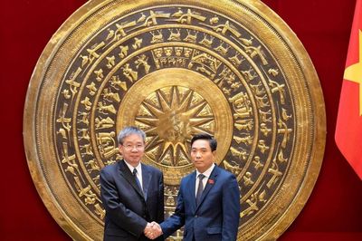 Phó Chủ tịch Quốc hội, Thượng tướng Nguyễn Doãn Anh tiếp Phó Chủ nhiệm Ủy ban Thường vụ Nhân đại Khu tự trị Tây Tạng, Trung Quốc