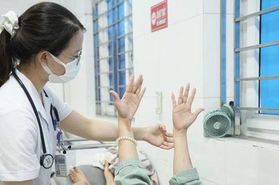 Đột ngột ngất khi đang làm việc, cô gái trẻ 27 tuổi phát hiện bị đột quỵ não
