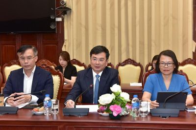 Phó Thống đốc Phạm Thanh Hà tiếp và làm việc với Phó Thống đốc Ngân hàng CHDCND Lào