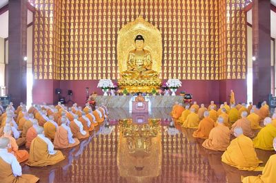 Tu thân và nhiếp chúng trong Thiền Lâm Bảo Huấn