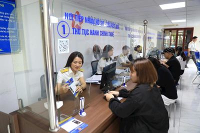 Người lao động chú ý: 10 khoản thu nhập phải nộp thuế và 21 khoản được miễn từ tháng 7