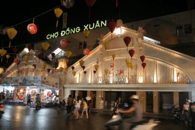 Dịch vụ nào được kinh doanh xuyên đêm tại Hà Nội?