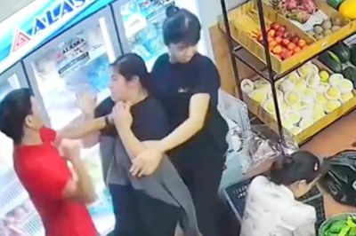 Công an yêu cầu người đàn ông hành hung thai phụ tại cửa hàng hoa quả ra trình diện