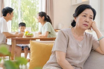 Bán nhà mình mua cho con nhà mới: Đó là điều tôi hối hận nhất đời