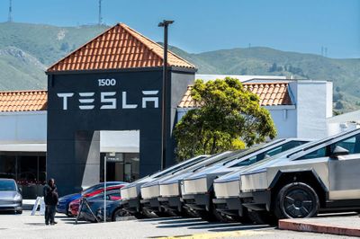 Nhiều hãng xe có nguy cơ dừng hoạt động kinh doanh tại bang California