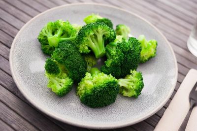 Chỉ cần luộc, những loại rau này sẽ thành 'quả bom dinh dưỡng'