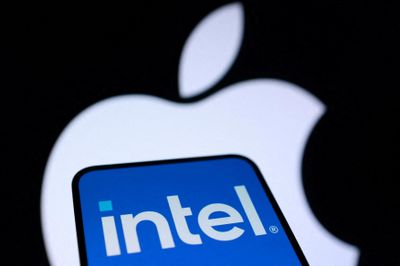 Cái 'bắt tay' lịch sử của Apple và Intel