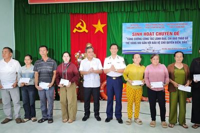 Tăng cường lãnh đạo, chỉ đạo gỡ 'thẻ vàng' IUU gắn với bảo vệ chủ quyền biển, đảo