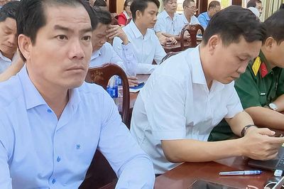Sắp xếp, thành lập tổ chức đảng; kiện toàn Ban Công tác Mặt trận đồng bộ với sắp xếp, tổ chức lại thôn, tổ dân phố