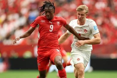 Đánh bại Canada, Thụy Sĩ tiến vào vòng knock-out với vị trí nhất bảng