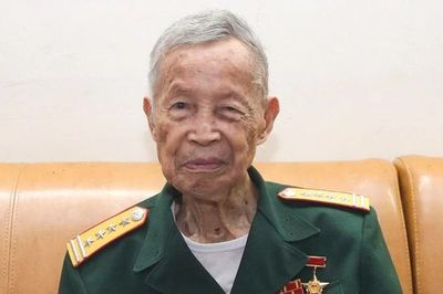 Anh hùng La Văn Cầu từ trần