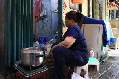 Thành phố Hồ Chí Minh hỗ trợ kinh phí tạm cư cho người dân khu Mả Lạng và Chợ Gà-Gạo