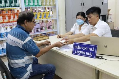 Bộ Nội vụ đề xuất 'thoát ly' mức tham chiếu bảo hiểm xã hội khỏi lương cơ sở