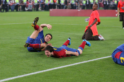 Xavi Hernandez: 'Messi vượt giới hạn của người bình thường'