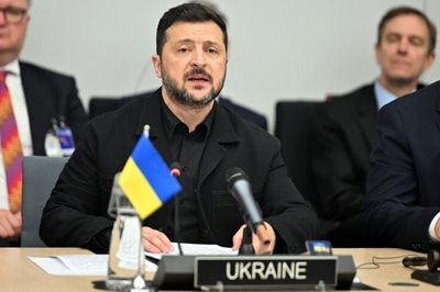 Tổng thống Ukraine tuyên bố đã ra lệnh tấn công phủ đầu Nga, Moscow nói sẵn sàng hòa đàm
