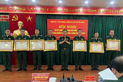 Tiếp tục đẩy mạnh đấu tranh các chuyên án, triệt phá các đường dây tội phạm quy mô lớn, xuyên quốc gia