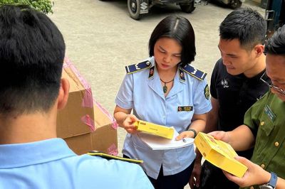 Đội QLTT số 11 phát hiện, thu giữ 57.000 miếng đắp mặt nạ giả mạo nhãn hiệu được bảo hộ tại Việt Nam
