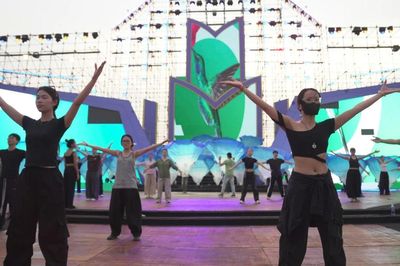 Sân khấu concert Thanh xuân lên đèn