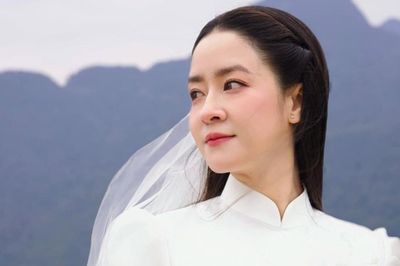 Nữ tiến sĩ văn hóa trên phim VTV ngoài đời ly hôn năm 21 tuổi