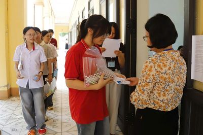 Phú Thọ công bố điểm chuẩn trúng tuyển vào lớp 10, thấp nhất 6,25 điểm