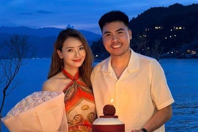 MC Huyền Trang và cầu thủ Đức Huy báo tin vui