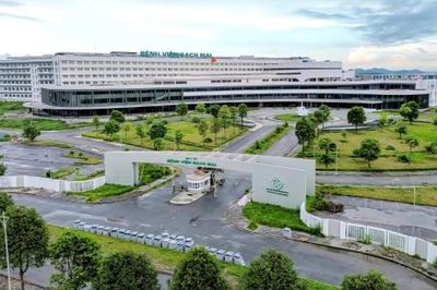 Bệnh viện Bạch Mai cơ sở Ninh Bình sẵn sàng hoạt động, bố trí 1.300 cán bộ y tế phục vụ khám chữa bệnh