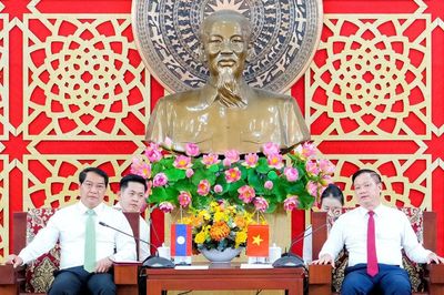 Lãnh đạo tỉnh Nghệ An tiếp, làm việc với đoàn lãnh đạo Thủ đô Viêng Chăn (Lào)