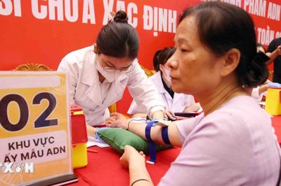 Nghệ An hỗ trợ đưa, đón thân nhân liệt sỹ đến điểm thu nhận mẫu ADN