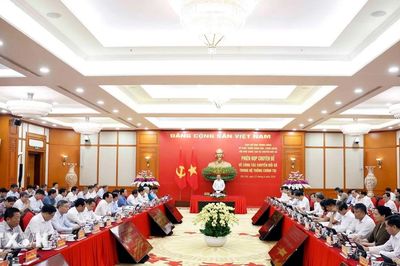Tổng Bí thư, Chủ tịch nước chủ trì phiên họp chuyên đề về công tác chuyển đổi số