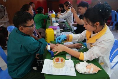 Tạo điều kiện tốt nhất để đưa, đón thân nhân các liệt sĩ đến các điểm thu nhận mẫu ADN