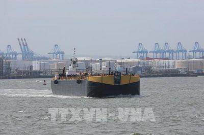Giá dầu Brent giảm hơn 3 USD/thùng khi ách tắc tại eo biển Hormuz được giải tỏa